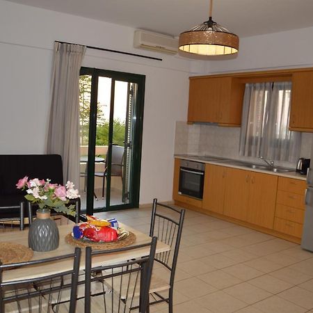 Sea Melody Apartments Stavromenos Екстер'єр фото