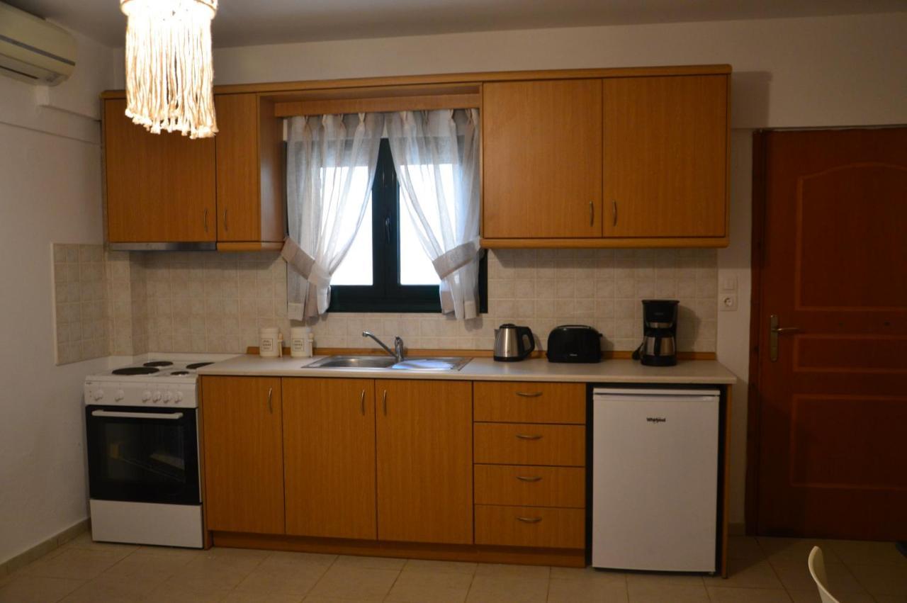 Sea Melody Apartments Stavromenos Екстер'єр фото