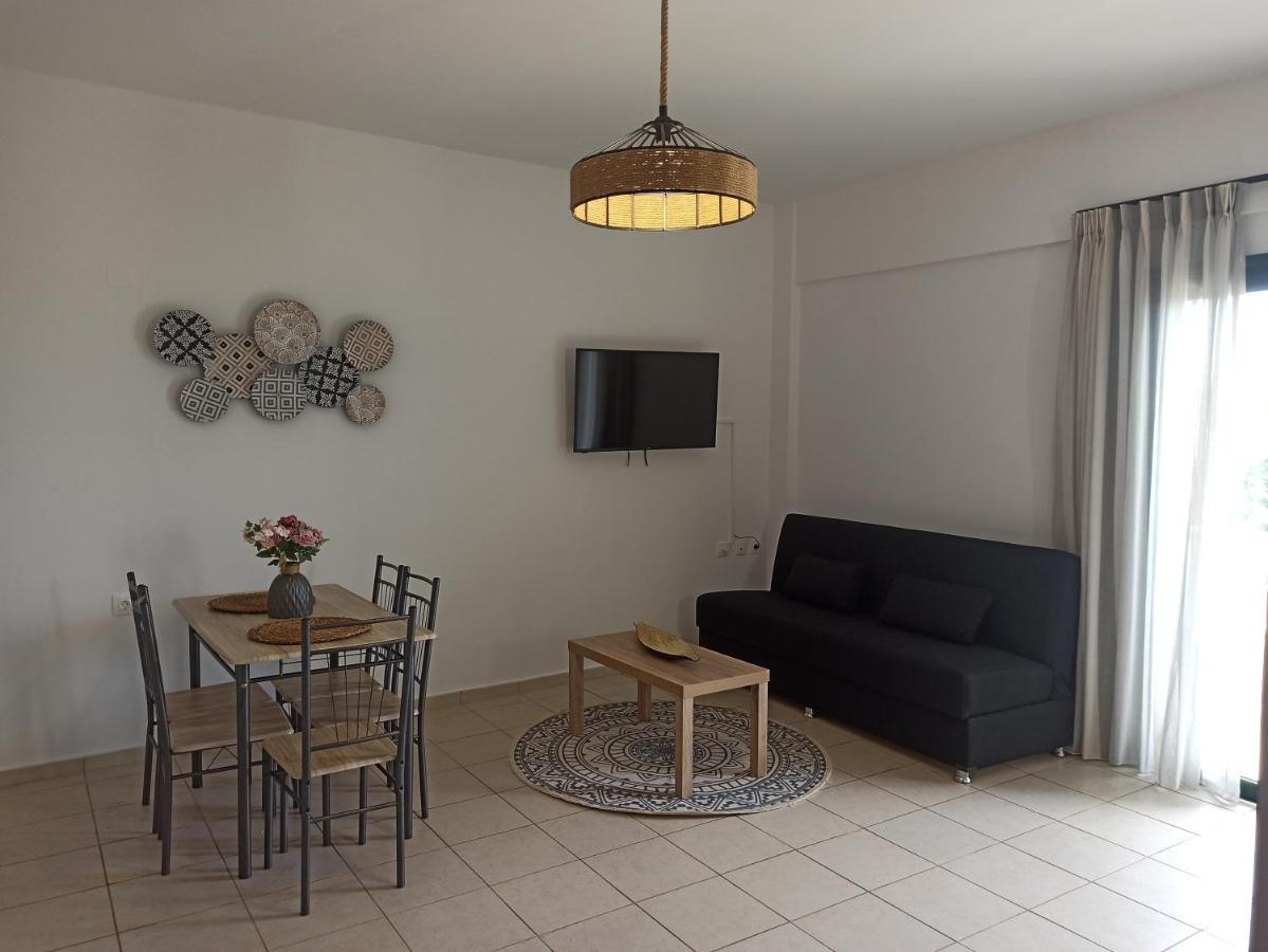 Sea Melody Apartments Stavromenos Екстер'єр фото
