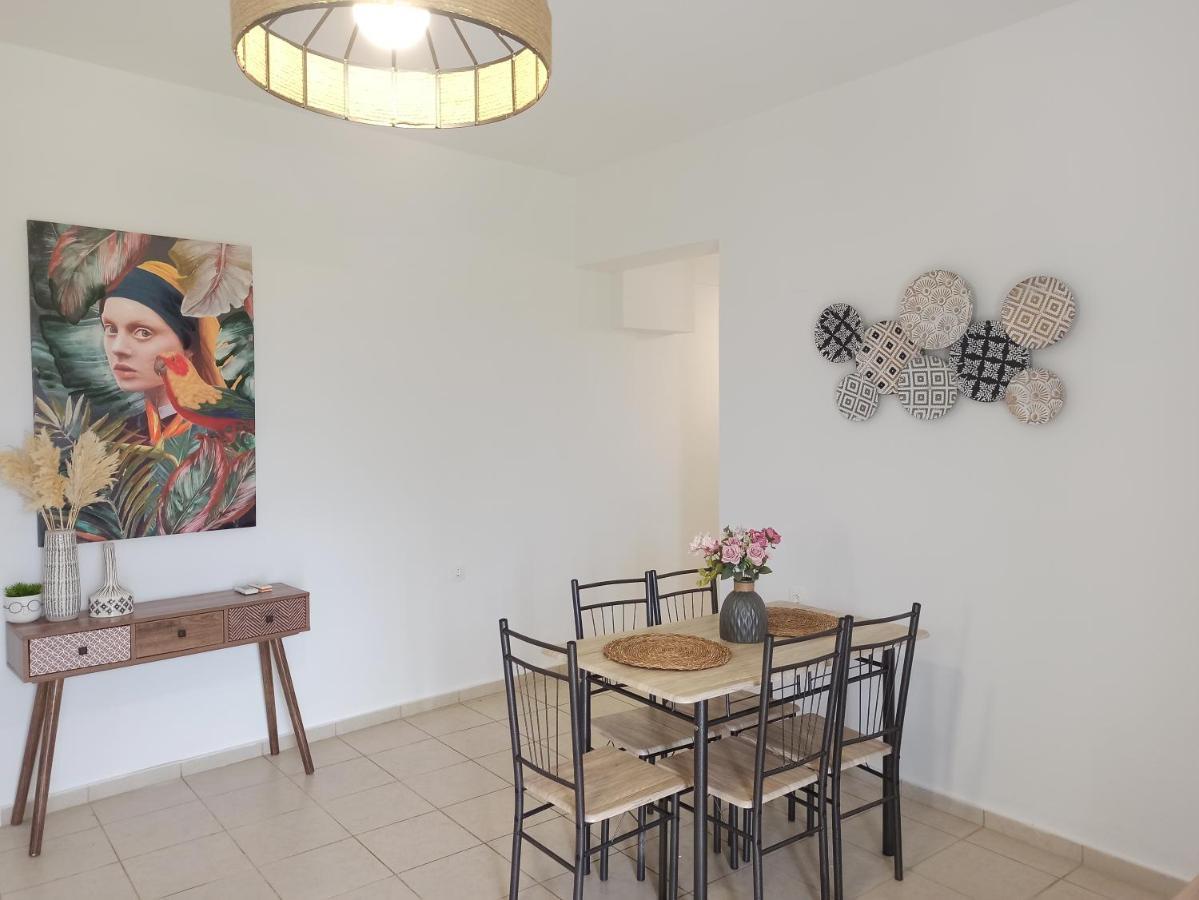 Sea Melody Apartments Stavromenos Екстер'єр фото