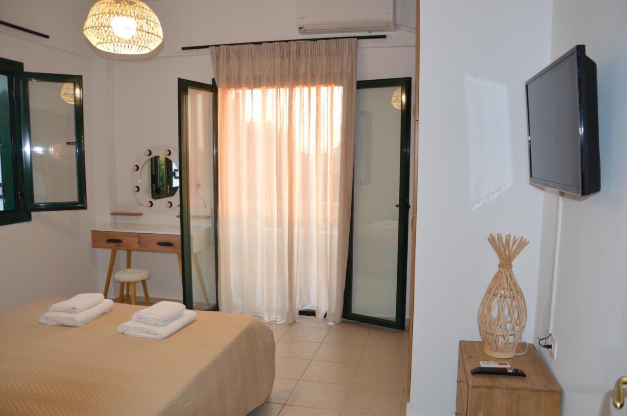 Sea Melody Apartments Stavromenos Екстер'єр фото